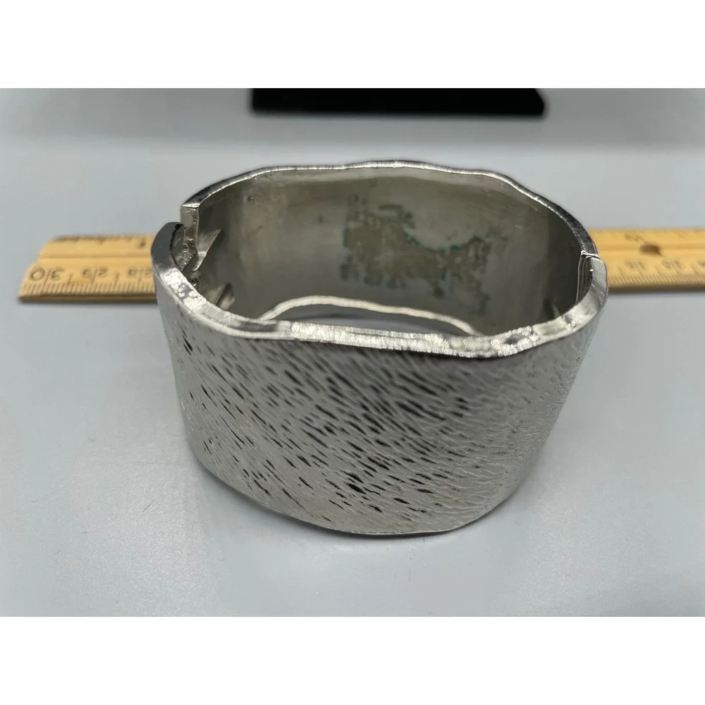 Vintage Silver Tone Textured Bark Hinged Cuff Bracelet Wide Statement‎ Bangle